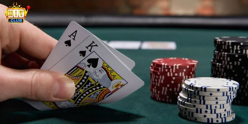 Cách chơi bài Poker tại Hitclub được quy định rất chi tiết và rõ ràng. 